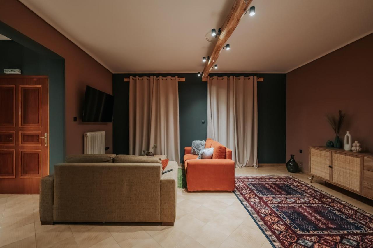 Kalavrita Krinides Apartment And Attics Ngoại thất bức ảnh