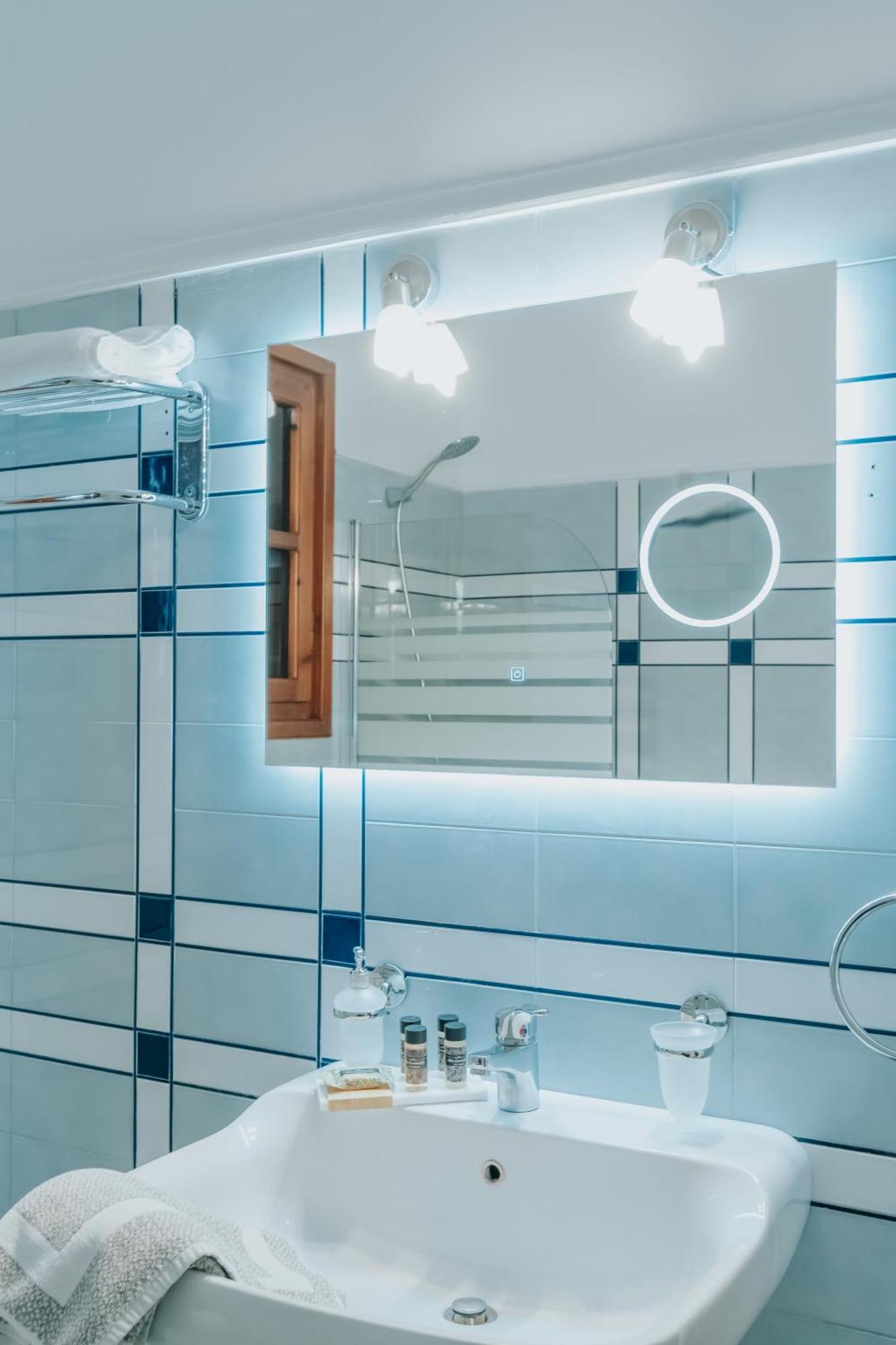 Kalavrita Krinides Apartment And Attics Ngoại thất bức ảnh