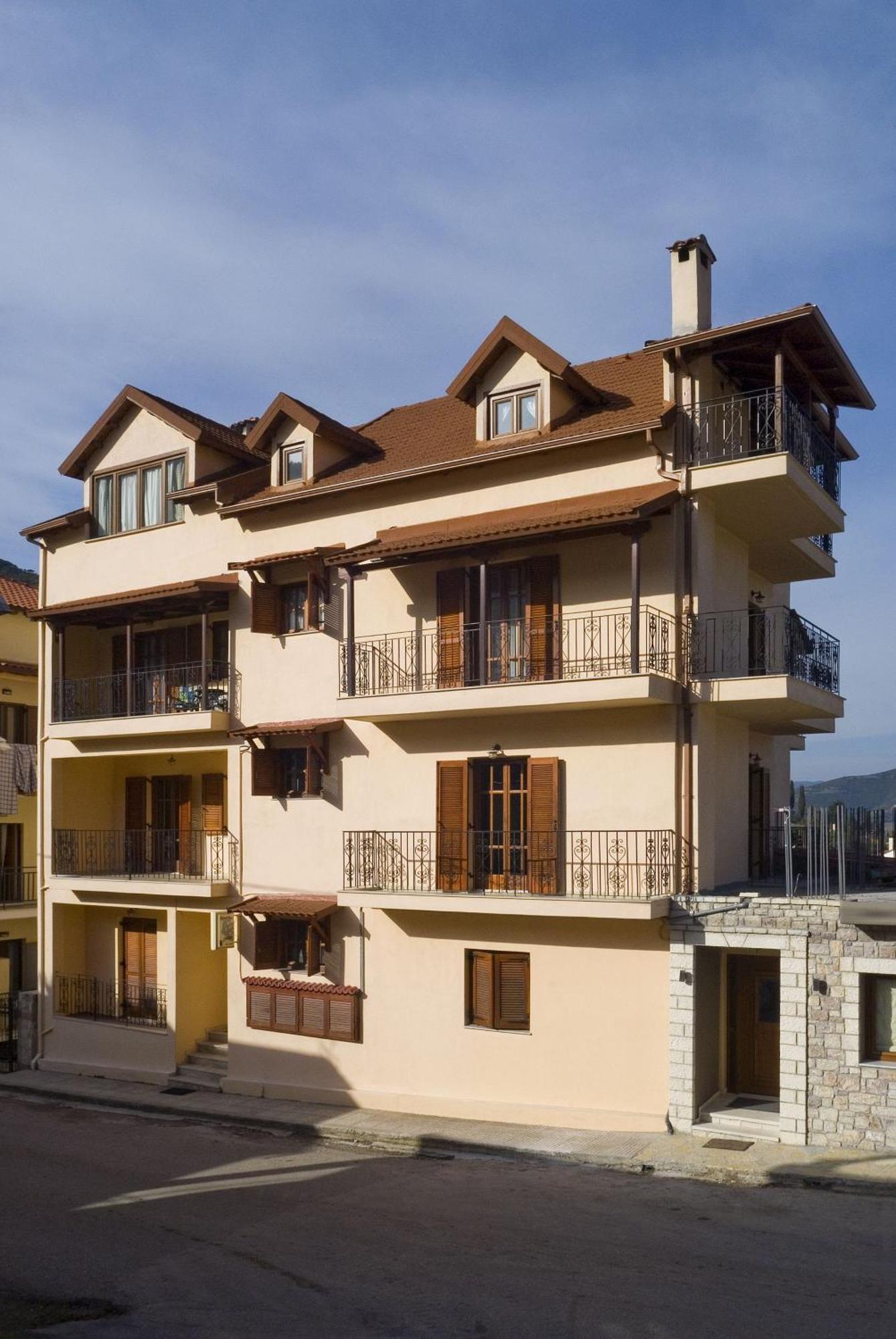 Kalavrita Krinides Apartment And Attics Ngoại thất bức ảnh