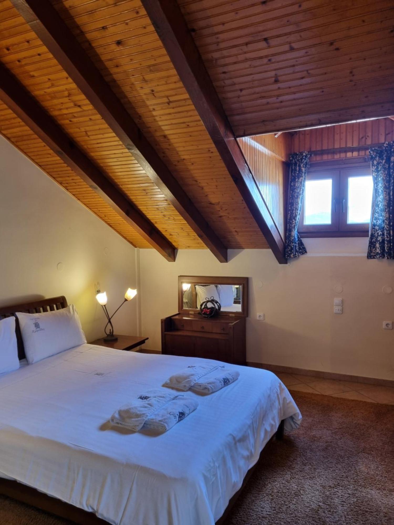 Kalavrita Krinides Apartment And Attics Ngoại thất bức ảnh